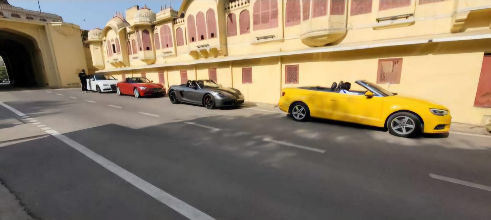 Top 10 Instagram-Worthy Places in Jaipur to Visit in a Luxury Car