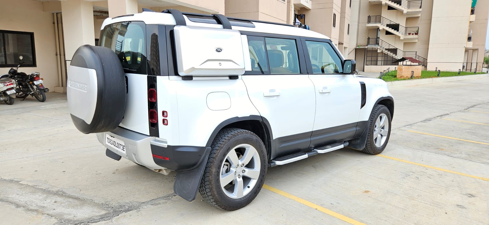 Best Luxury Cars for Rajasthan Road Trips with Eliteridejaipur