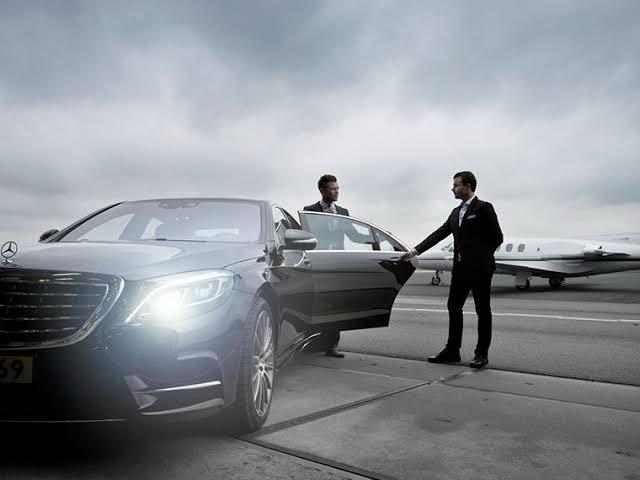 Airport Transfer — luxury airport transfer Jaipur, VIP airport pickup Jaipur, luxury car rental Jaipur with driver