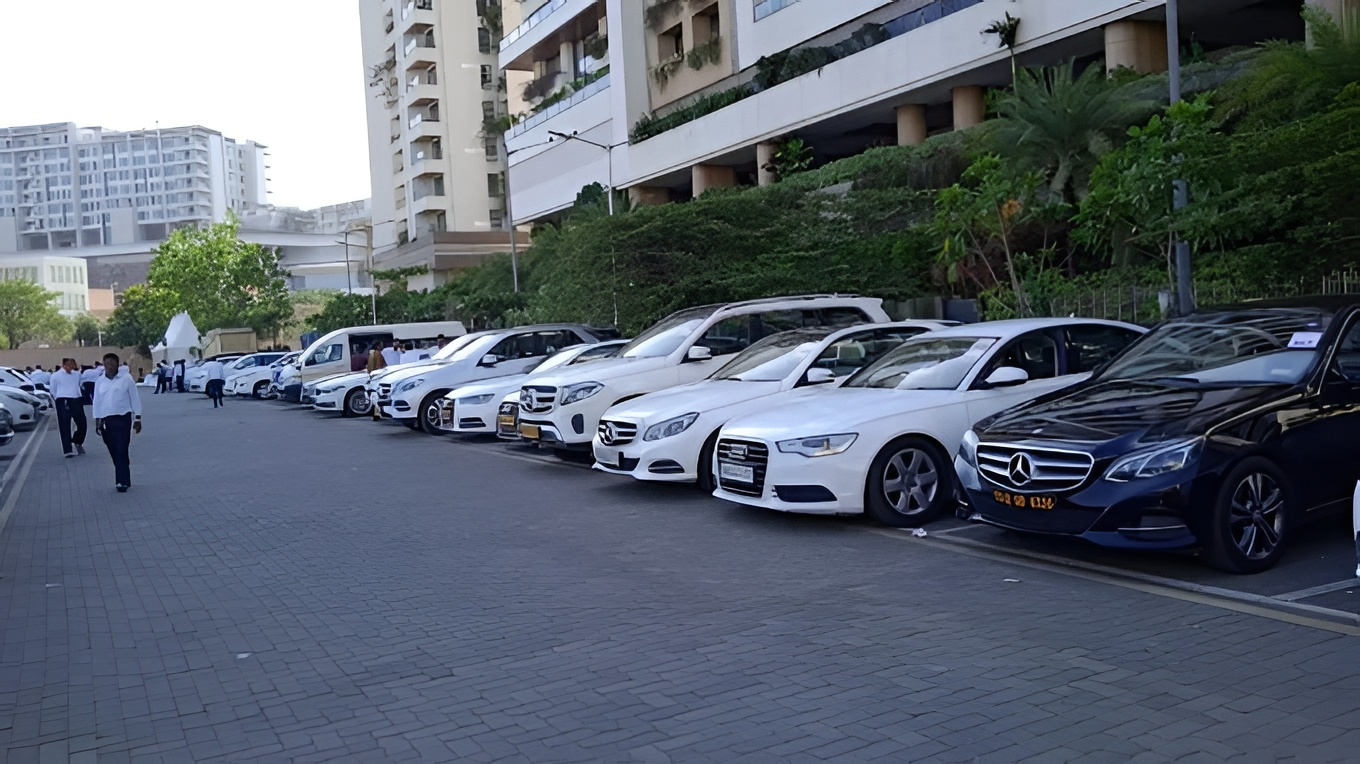 Best luxury car rental services Jaipur — best luxury car rental in Jaipur, luxury car rental Jaipur price, affordable luxury car rental Jaipur